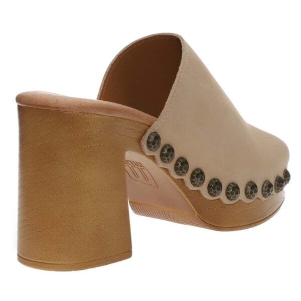 MTNG CLOG MULES 53672 BEIGE