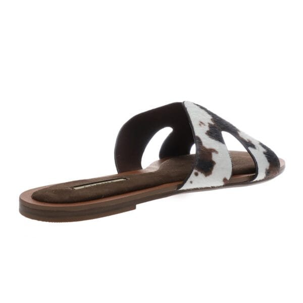 CORINA PONY FLAT SANDALS 5470 BROWN